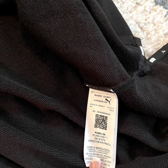 Puma workout top - Picture 2 of 3